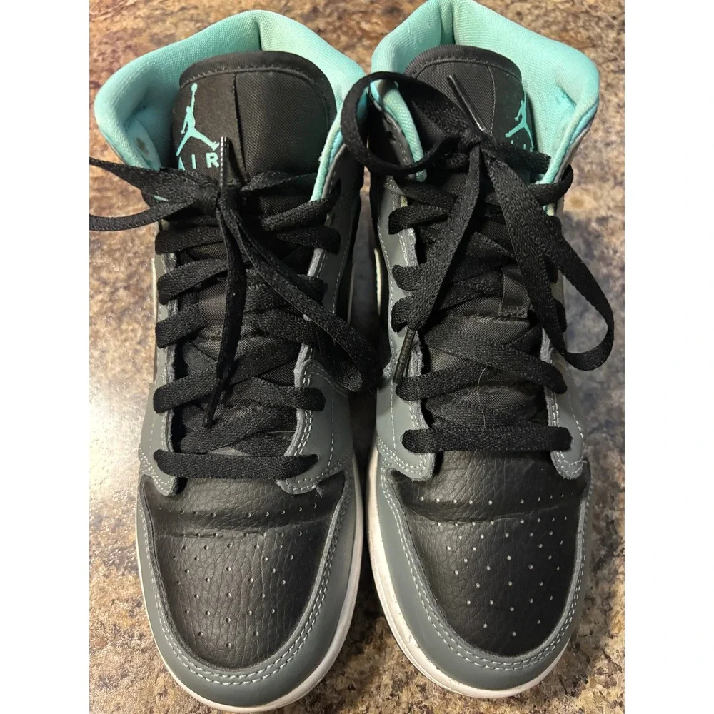 Nike Air Jordan 1 Mid Tropical Twist Black Wolf Grey Teal 554725-063 Kids 6Y